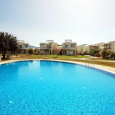 Nice Two-bedroom In Turtle Bay Village Kyrenia (Northern Cyprus)