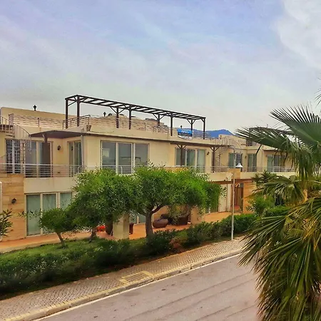 Nice Two-bedroom In Turtle Bay Village * Kerínia