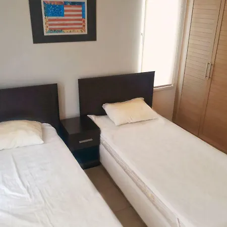 Apartman Nice Two-bedroom In Turtle Bay Village
