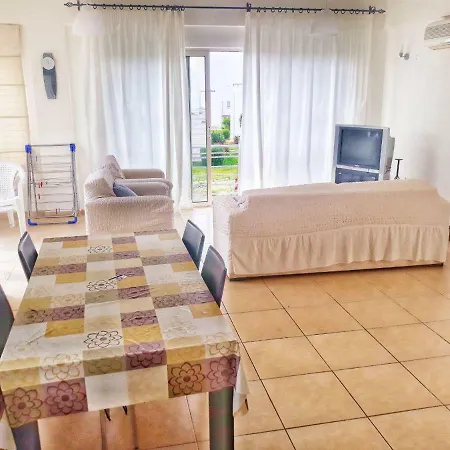 Nice Two-bedroom In Turtle Bay Village Kerínia